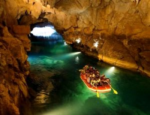 Altinbesik cave from Alanya